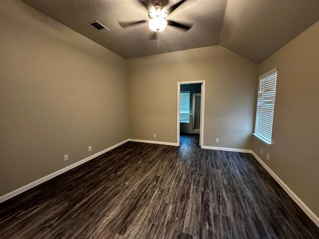 7220 Wardman DR, Del Valle, TX 78617