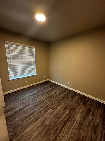 7220 Wardman DR, Del Valle, TX 78617