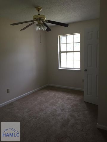 1402 Desert Storm Drive, Hinesville, GA 31313