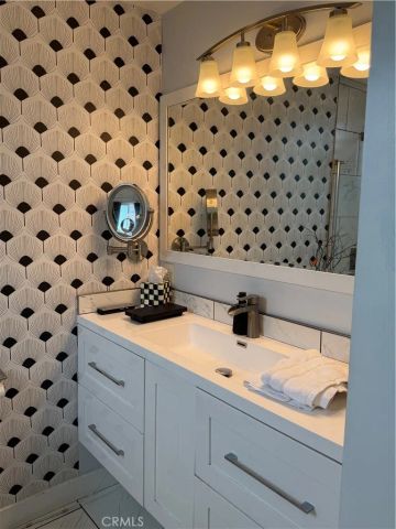 230 Linden 502, Long Beach, CA 90802