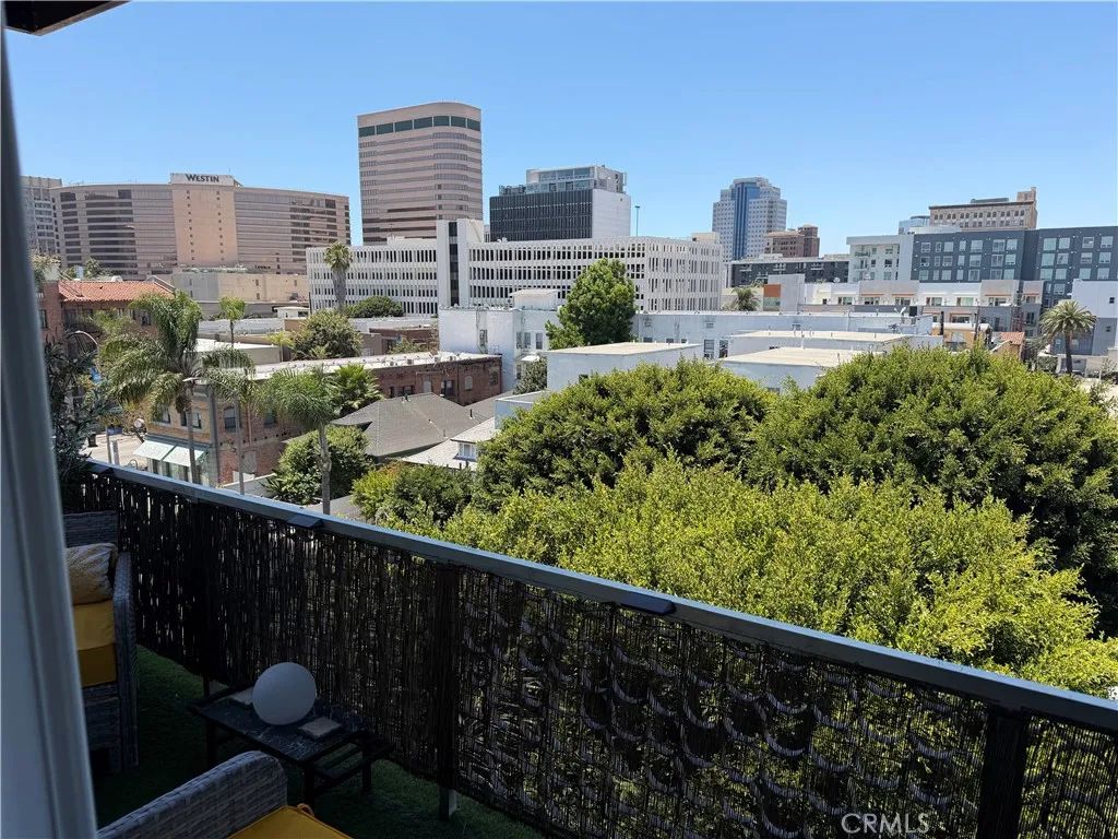 230 Linden 502, Long Beach, CA 90802