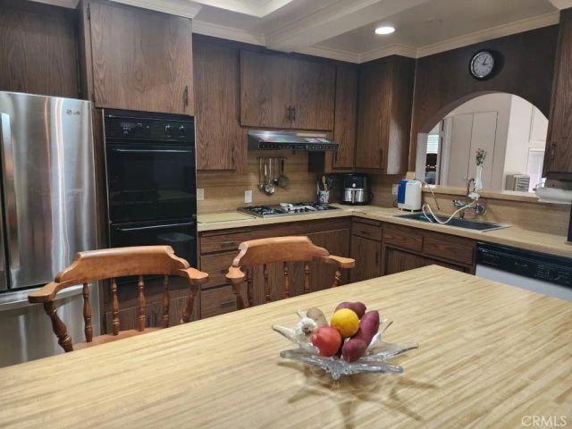 7607 Goddard, Los Angeles, CA 90045