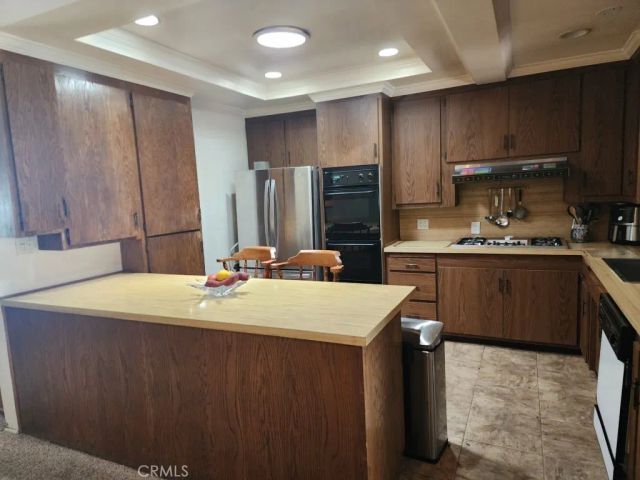 7607 Goddard, Los Angeles, CA 90045