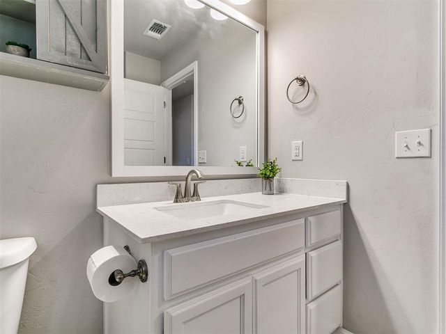 1760 Gladington Court, Newcastle, OK 73065