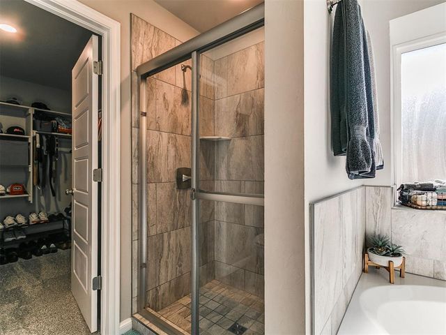 1760 Gladington Court, Newcastle, OK 73065