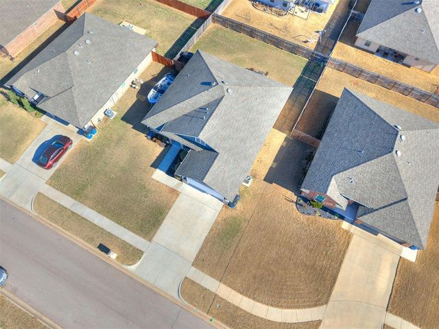 1760 Gladington Court, Newcastle, OK 73065