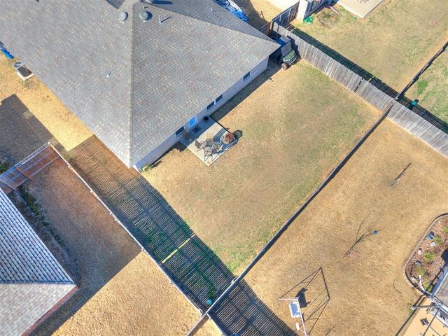 1760 Gladington Court, Newcastle, OK 73065