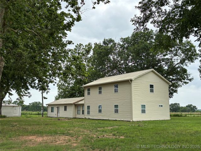 34 S Mount Calvary Road, Hendrix, OK 74741
