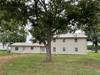 34 S Mount Calvary Road, Hendrix, OK 74741
