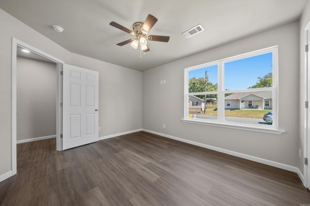126 Lance Circle, Hot Springs, AR 71901