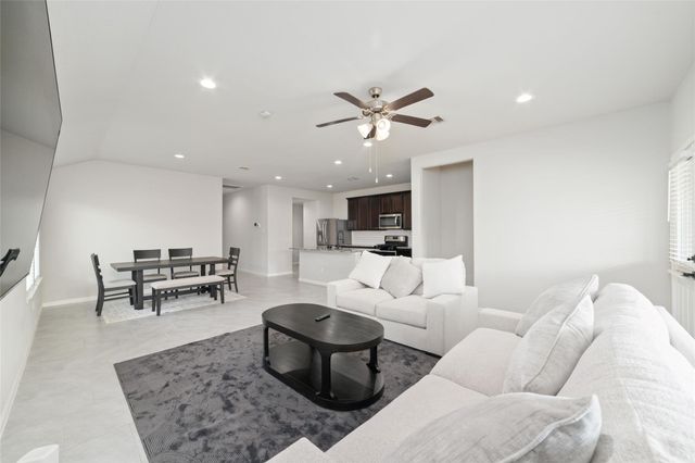 7530 Flintrock Hollow Trail, Richmond, TX 77407