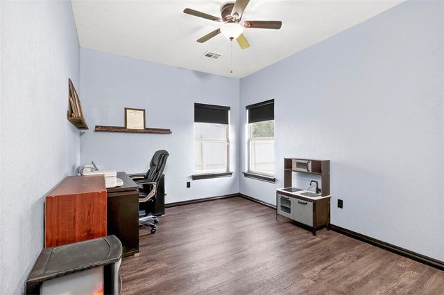 5901 NE Watts Rd, Elgin, OK 73538