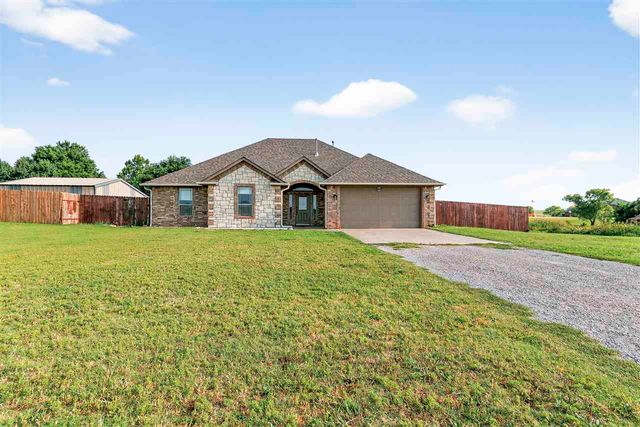 5901 NE Watts Rd, Elgin, OK 73538