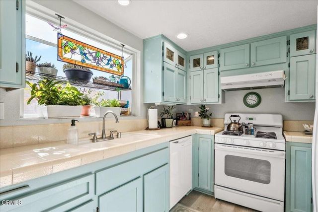 509 W Duarte Road F, Monrovia, CA 91016