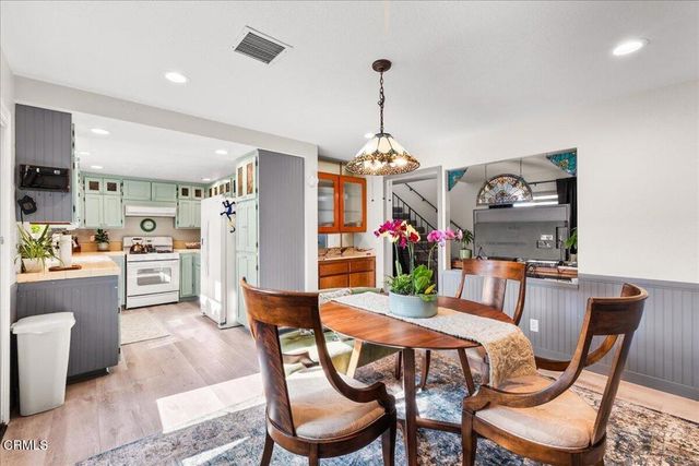 509 W Duarte Road F, Monrovia, CA 91016