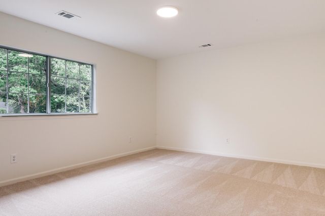 2484 Melville Road, North Charleston, SC 29406
