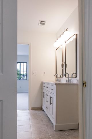 2484 Melville Road, North Charleston, SC 29406
