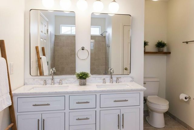 2484 Melville Road, North Charleston, SC 29406