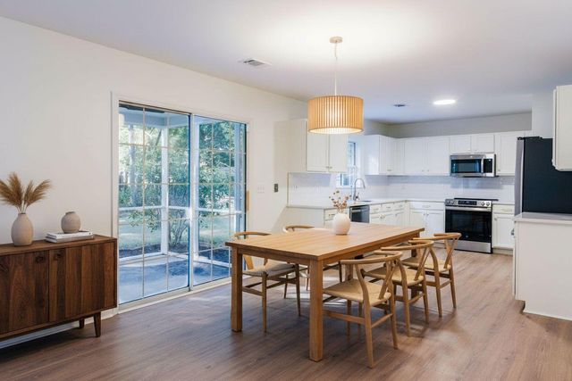 2484 Melville Road, North Charleston, SC 29406