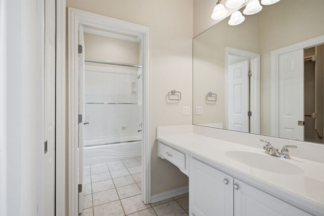 1614 Crow Creek Drive, Granbury, TX 76049