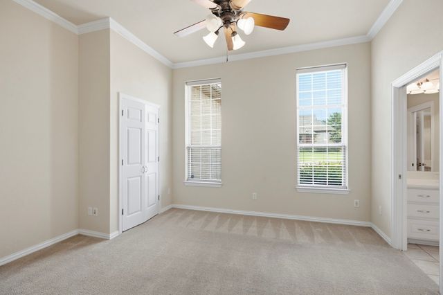 1614 Crow Creek Drive, Granbury, TX 76049