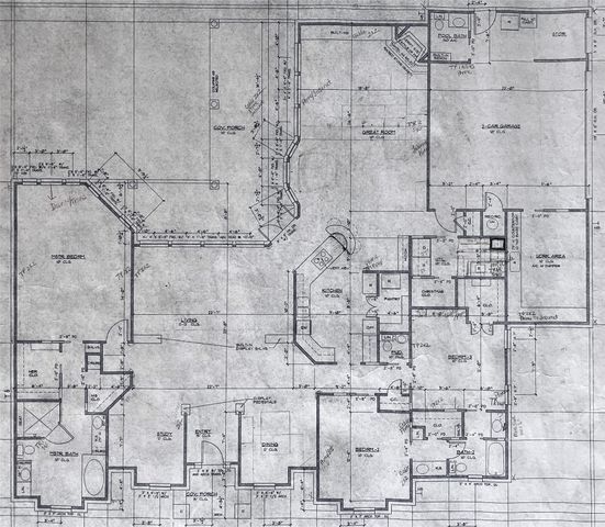 1614 Crow Creek Drive, Granbury, TX 76049
