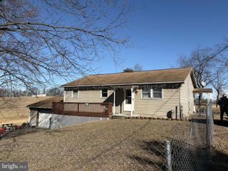 255 REDSKINS LN, Augusta, WV 26704
