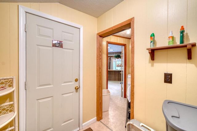 694 Ruby Lake Drive, Hiawassee, GA 30546