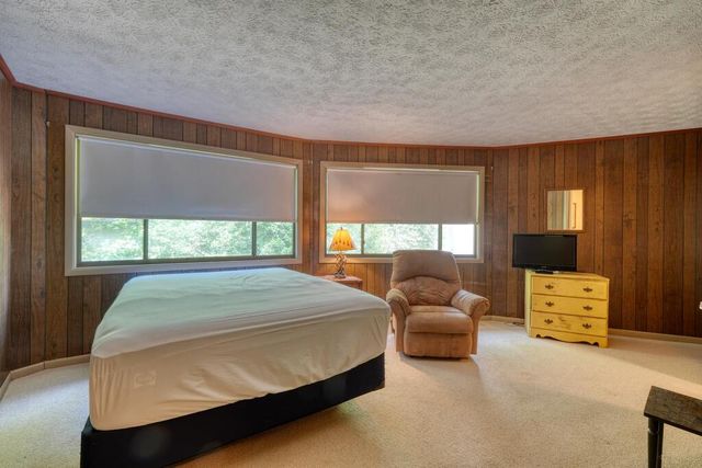 694 Ruby Lake Drive, Hiawassee, GA 30546