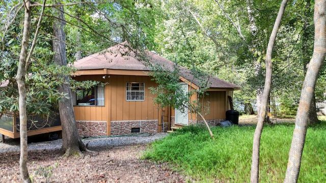 694 Ruby Lake Drive, Hiawassee, GA 30546