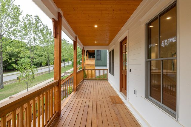 1738 W Markham Road, Fayetteville, AR 72701