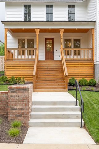 1738 W Markham Road, Fayetteville, AR 72701