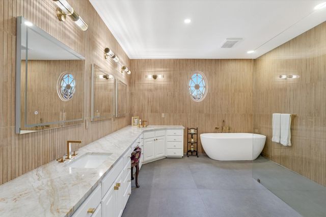 3705 Gilbert ST B, Austin, TX 78703