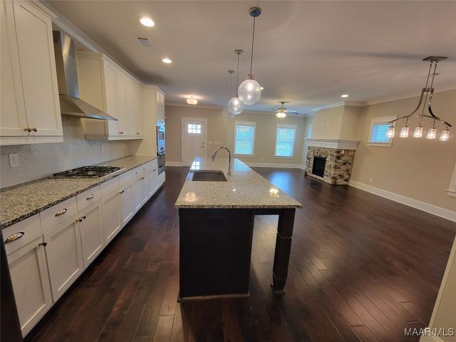 71 Honey Crisp Lane, Pike Road, AL 36064