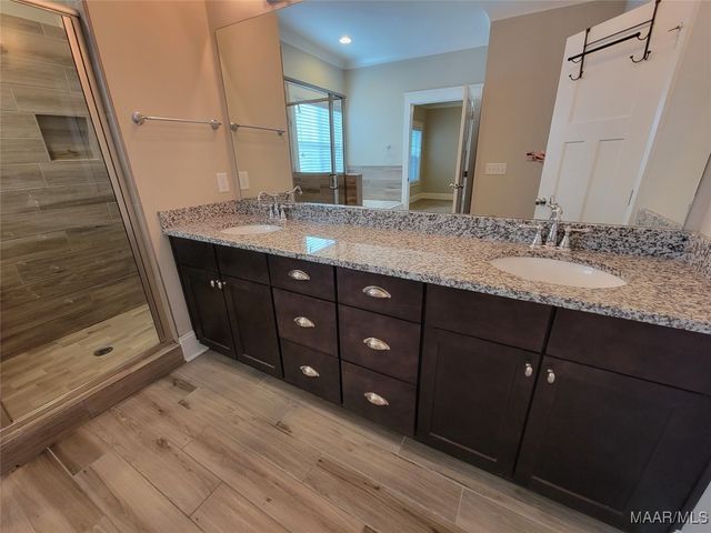 71 Honey Crisp Lane, Pike Road, AL 36064