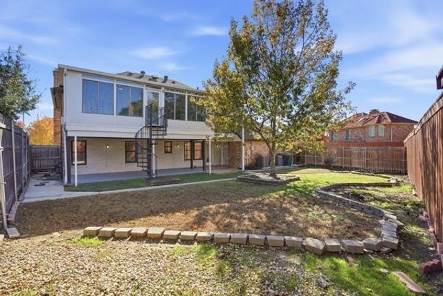 2015 Wimbledon Drive, Arlington, TX 76017
