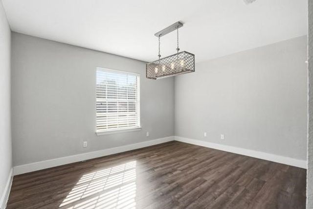 2015 Wimbledon Drive, Arlington, TX 76017