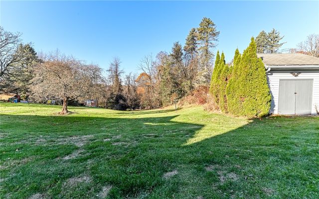 1711 Mercer St, Hopewell Twp, PA 15001