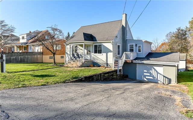 1711 Mercer St, Hopewell Twp, PA 15001