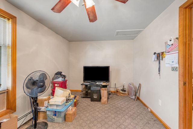 126 Montaup Ave, Dracut, MA 01826