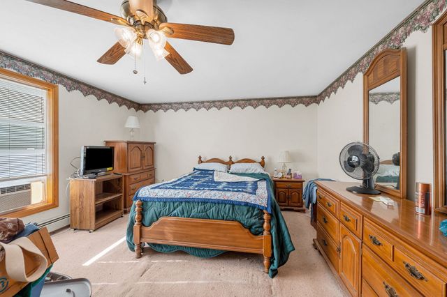 126 Montaup Ave, Dracut, MA 01826
