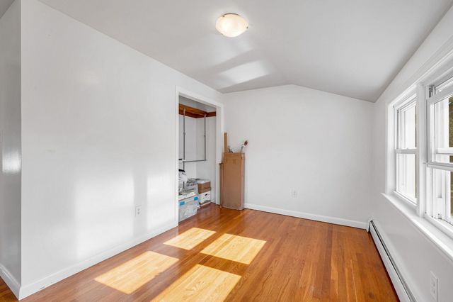126 Montaup Ave, Dracut, MA 01826