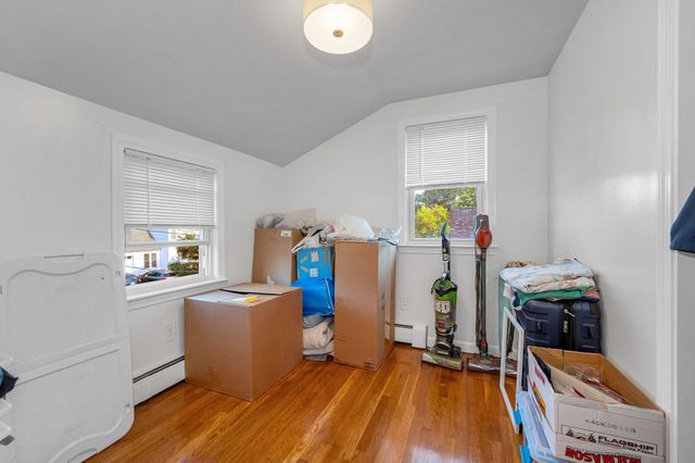 126 Montaup Ave, Dracut, MA 01826