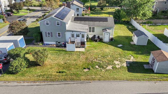 126 Montaup Ave, Dracut, MA 01826