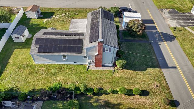 126 Montaup Ave, Dracut, MA 01826