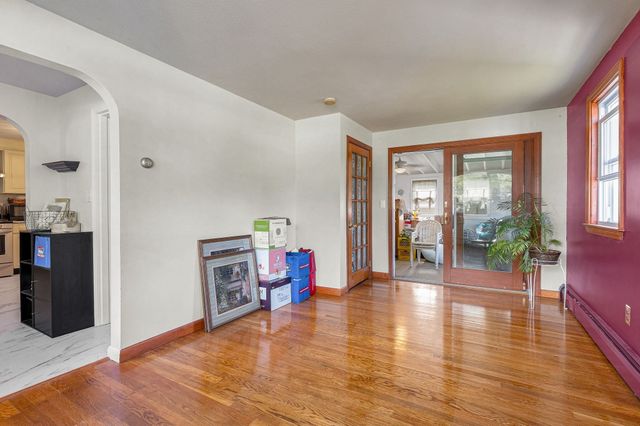 126 Montaup Ave, Dracut, MA 01826