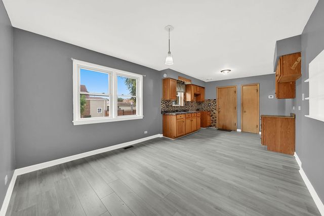 5758 S Kostner Avenue 1, Chicago, IL 60629