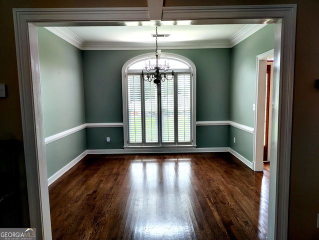 118 Crescent Drive, Newnan, GA 30265