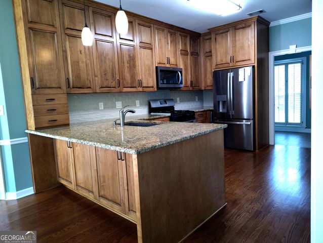 118 Crescent Drive, Newnan, GA 30265