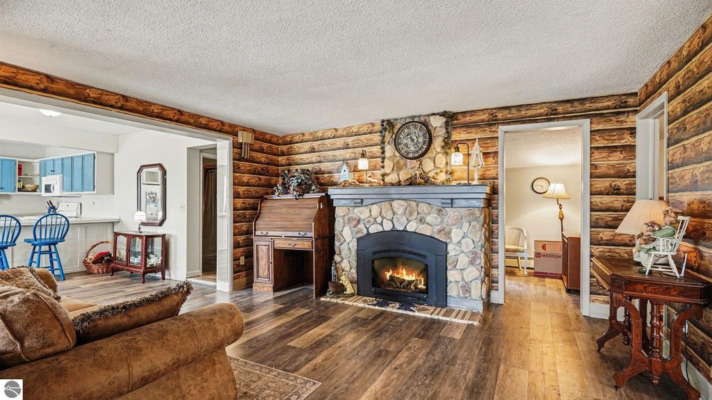 Image 10 of property listing at 509 Huron Hills Drive, East Tawas, MI 48730